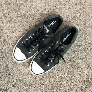 Converse All Stars- women’s 7
